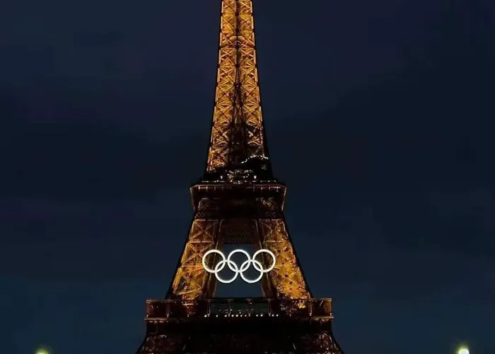 Haussamn Walk Tour Eiffle Trocadero 3minutes Apartment